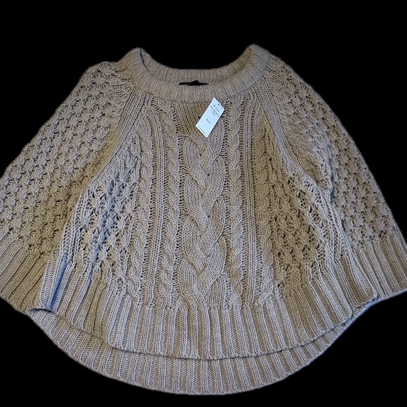 Banana Republic Italian Yarn Sweater - Beige/Taupe (NWT) - Picture 2 of 6